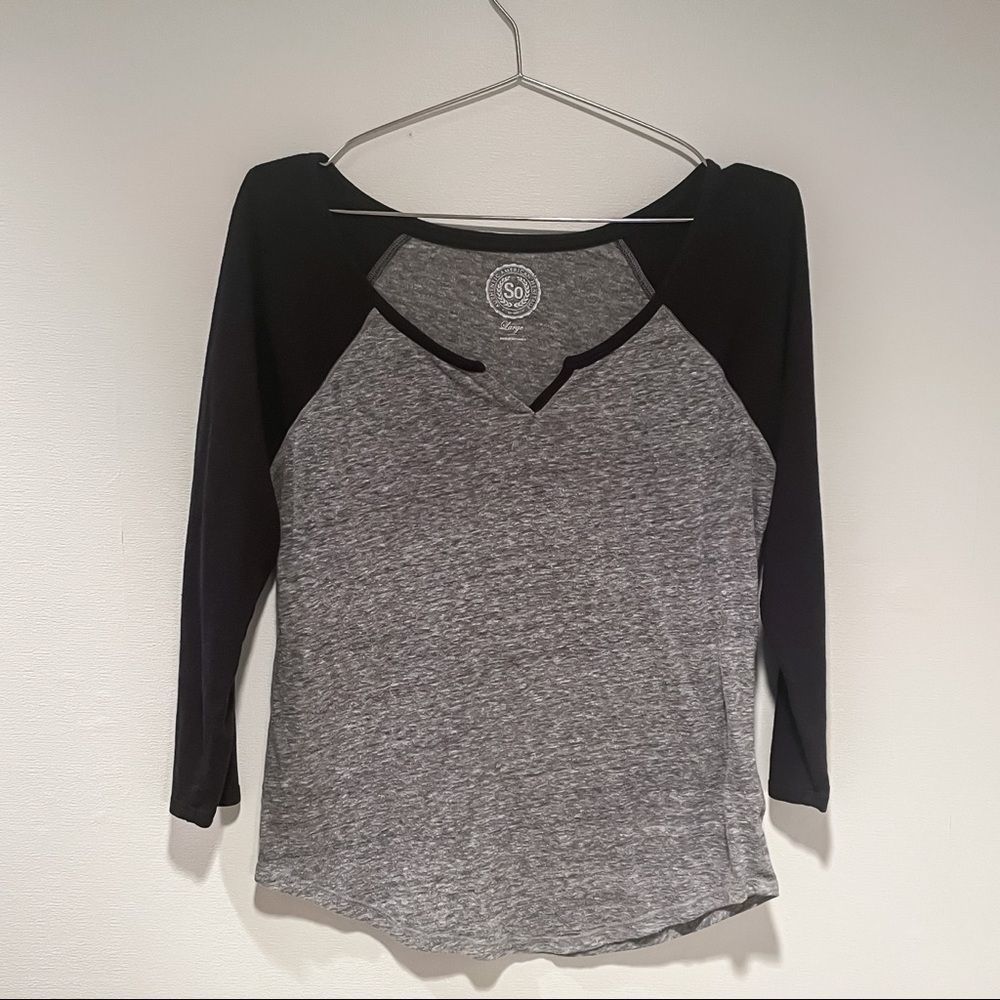 Grey and black 3/4 sleeve raglan tee